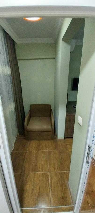 Hostel Gomani Batumi Esterno foto