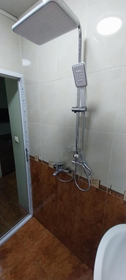 Hostel Gomani Batumi Esterno foto