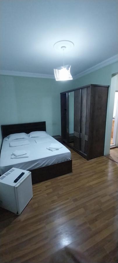 Hostel Gomani Batumi Esterno foto