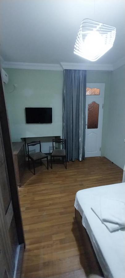 Hostel Gomani Batumi Esterno foto